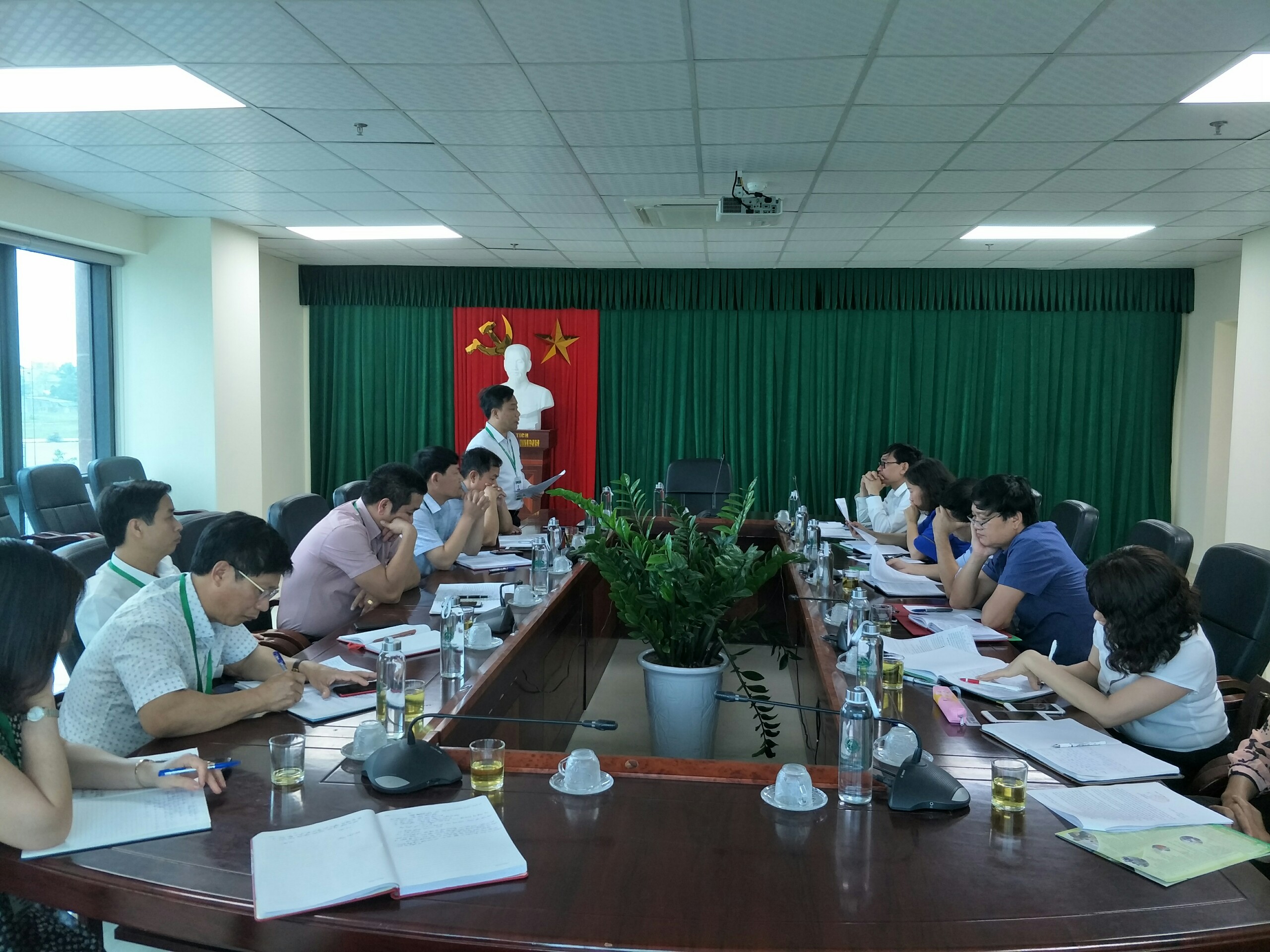 Ban Tuyên giáo Tỉnh ủy Nghệ An làm việc  với Trường Đại học Sư phạm kỹ thuật Vinh